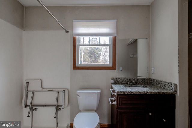 439 TOWNSHIP LINE RD, Elkins Park, PA 19027