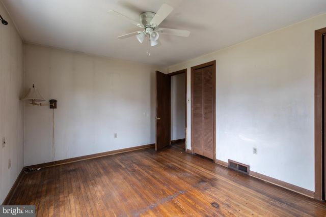 439 TOWNSHIP LINE RD, Elkins Park, PA 19027