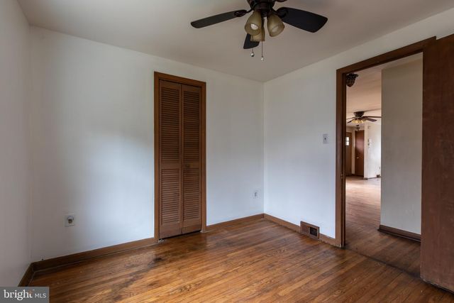 439 TOWNSHIP LINE RD, Elkins Park, PA 19027