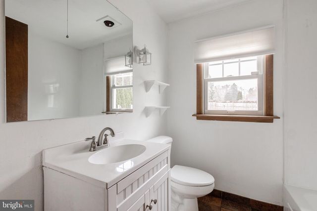 439 TOWNSHIP LINE RD, Elkins Park, PA 19027