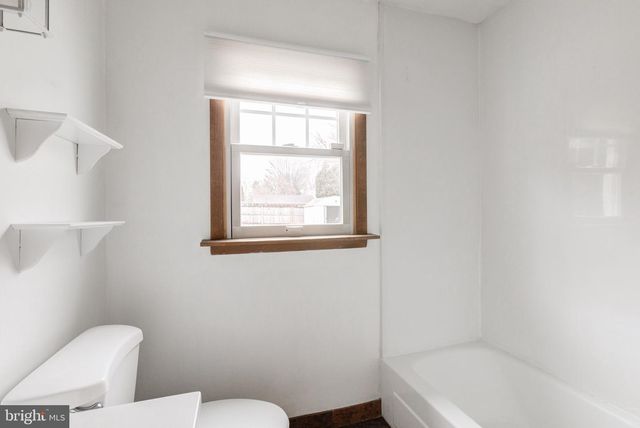 439 TOWNSHIP LINE RD, Elkins Park, PA 19027