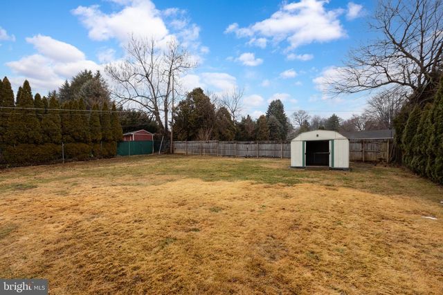 439 TOWNSHIP LINE RD, Elkins Park, PA 19027