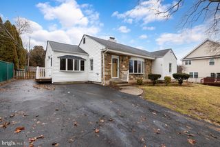 439 TOWNSHIP LINE RD, Elkins Park, PA 19027