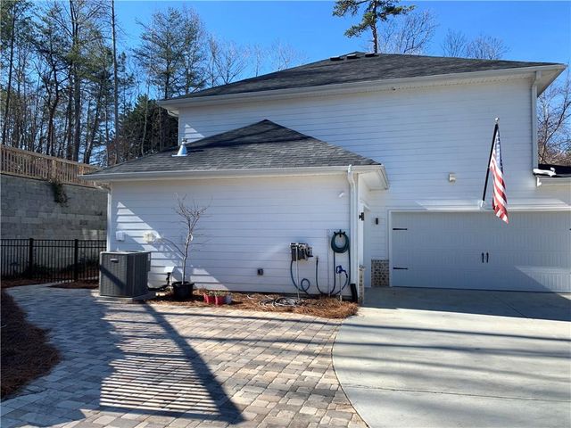 5832 Bay View Drive, Buford, GA 30518