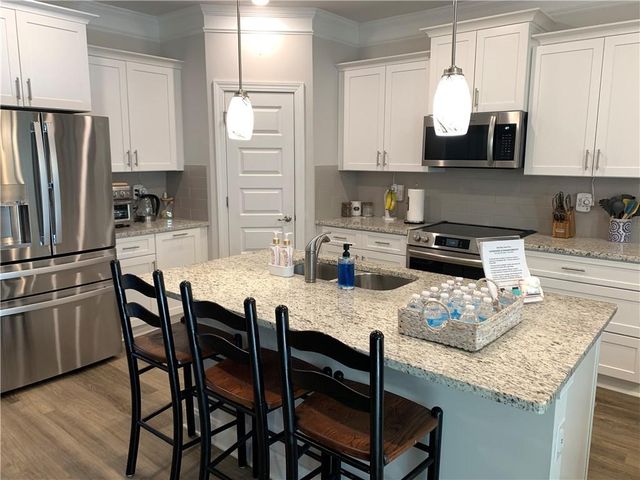 5832 Bay View Drive, Buford, GA 30518