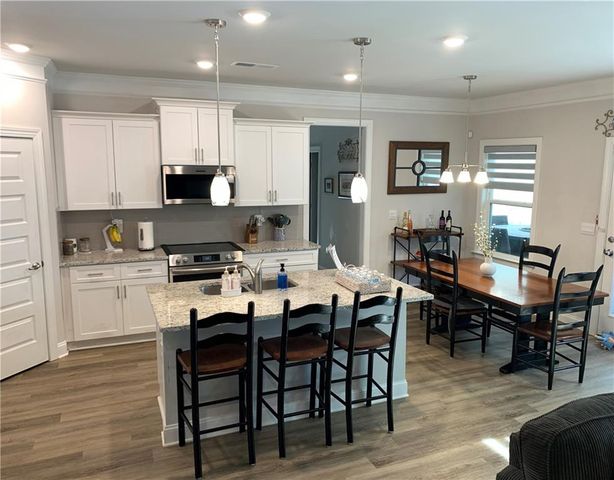 5832 Bay View Drive, Buford, GA 30518