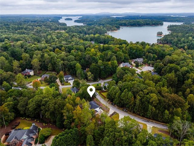 5832 Bay View Drive, Buford, GA 30518