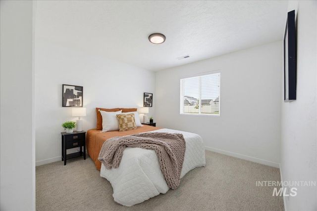 7669 E Flyway St, Nampa, ID 83687