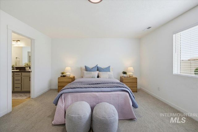 7669 E Flyway St, Nampa, ID 83687