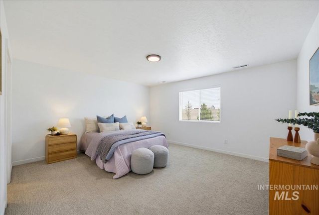 7669 E Flyway St, Nampa, ID 83687