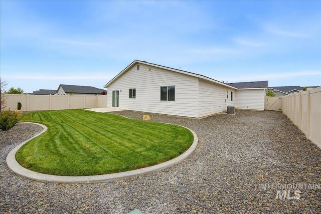 7669 E Flyway St, Nampa, ID 83687
