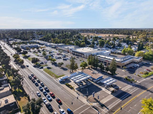 5837 Meghan Way, Sacramento, CA 95842