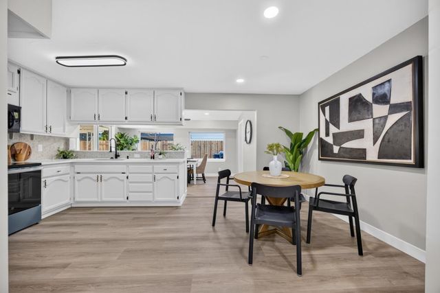 5837 Meghan Way, Sacramento, CA 95842