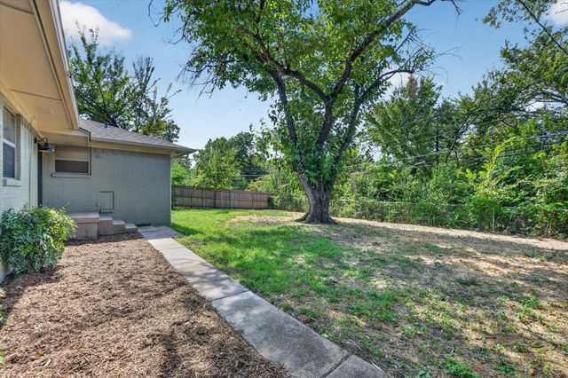 1607 Nantucket Drive, Richardson, TX 75080
