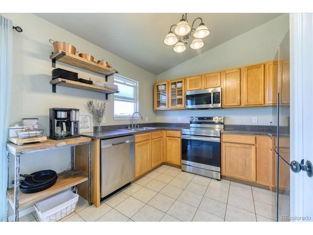 1334 4th Ave, Deer Trail, CO 80105
