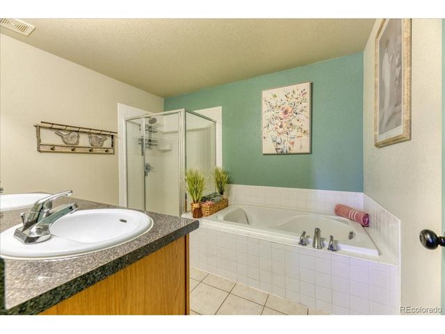 1334 4th Ave, Deer Trail, CO 80105