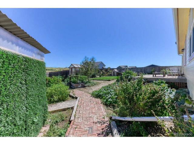 1334 4th Ave, Deer Trail, CO 80105