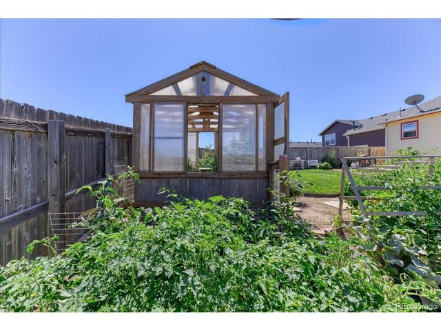 1334 4th Ave, Deer Trail, CO 80105