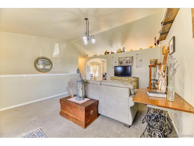 1334 4th Ave, Deer Trail, CO 80105