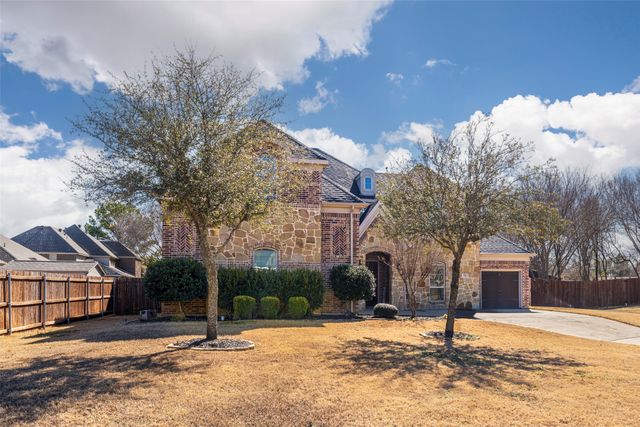 704 Elm Creek Circle, Mansfield, TX 76063