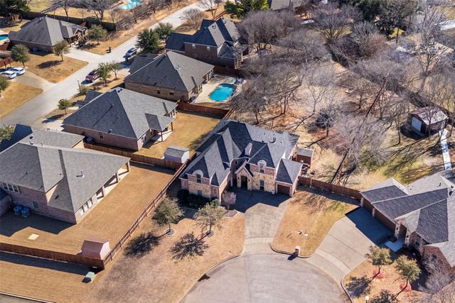 704 Elm Creek Circle, Mansfield, TX 76063