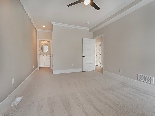 233 Lucca Lane, Upper St Clair, PA 15241