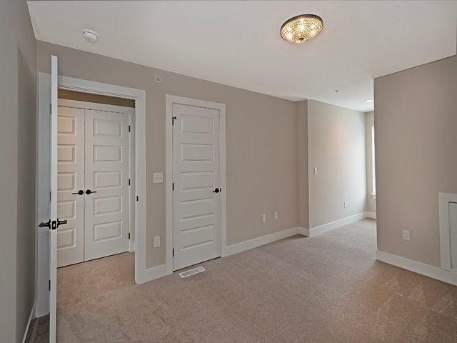 233 Lucca Lane, Upper St Clair, PA 15241