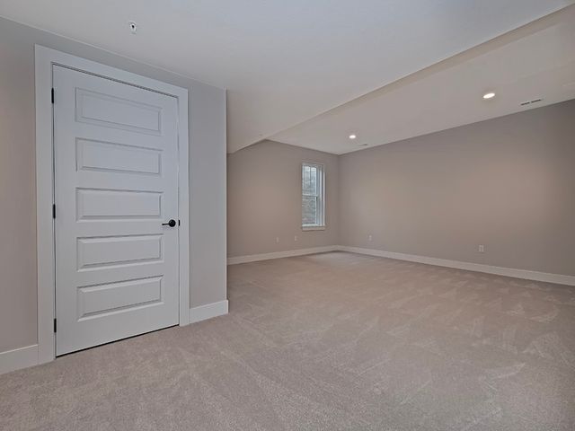 233 Lucca Lane, Upper St Clair, PA 15241