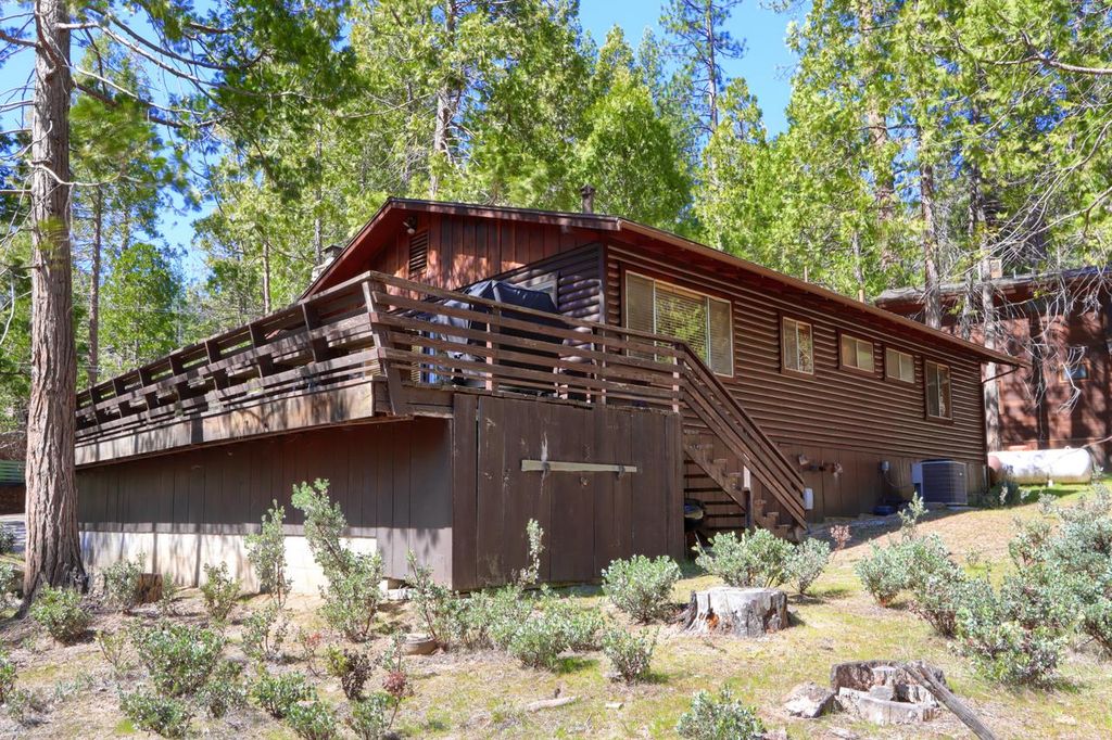 Image 25 of property listing at 2628 W Bruce, Wawona, CA 95389
