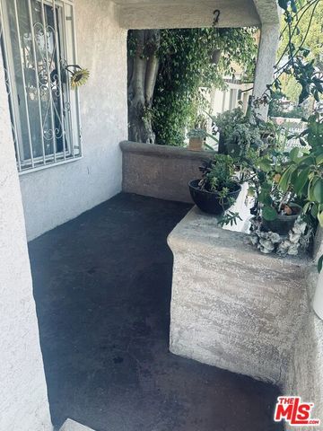 1620 E 33rd Street, Los Angeles, CA 90011