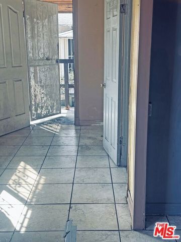 1620 E 33rd Street, Los Angeles, CA 90011