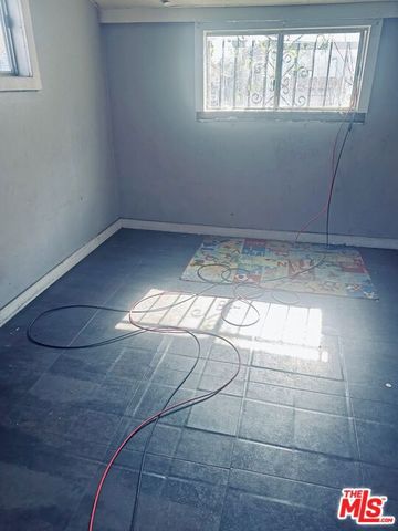 1620 E 33rd Street, Los Angeles, CA 90011