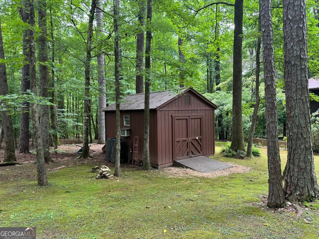 58 S Pine Cove Drive, Lagrange, GA 30240