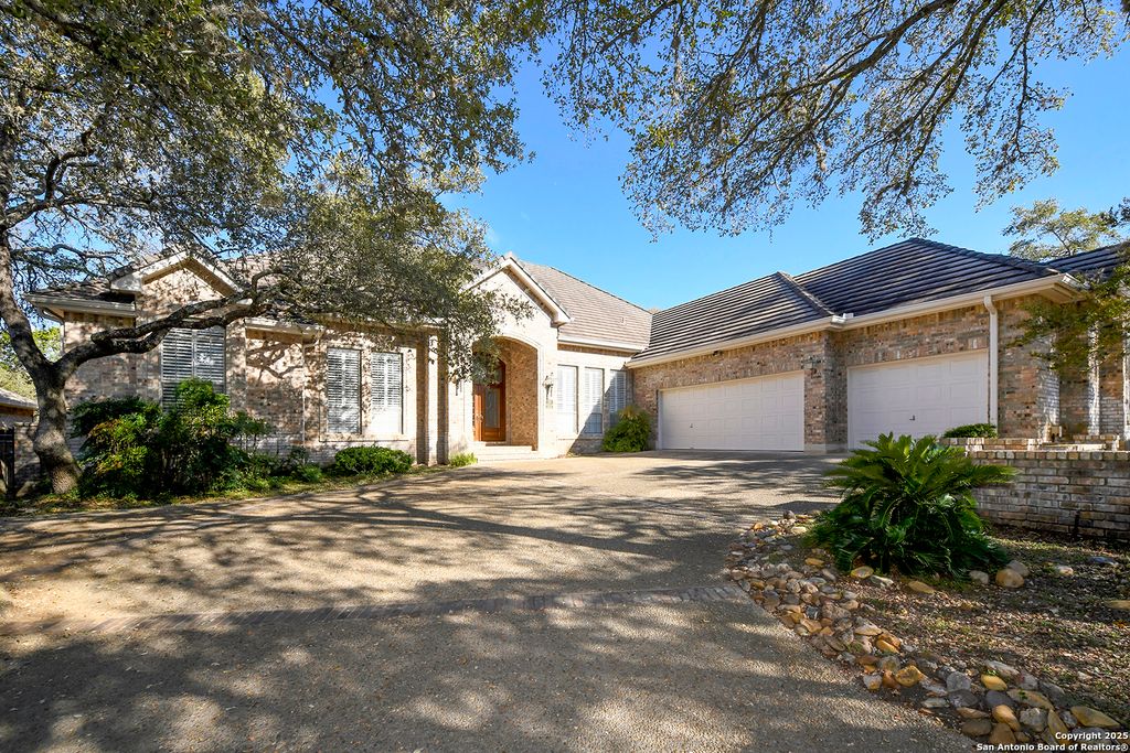 13 Westelm Cir, San Antonio, TX 78230