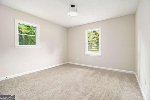 127 Lee Road, Senoia, GA 30276