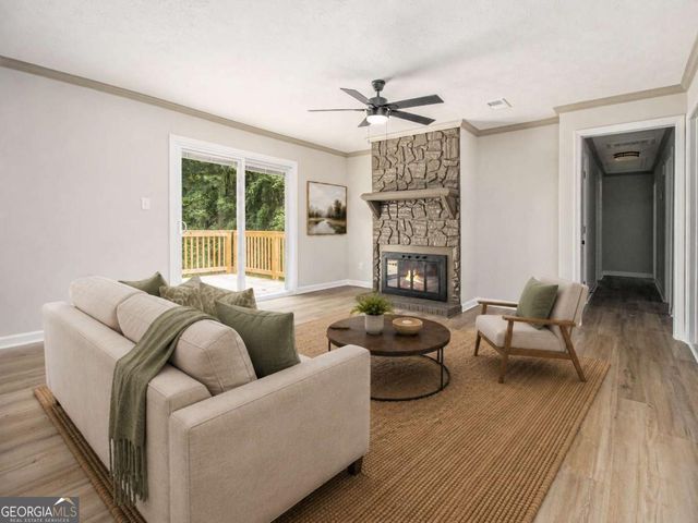 127 Lee Road, Senoia, GA 30276