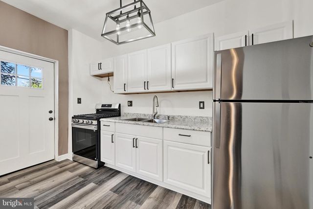 2828 BOARMAN AVE, Baltimore, MD 21215