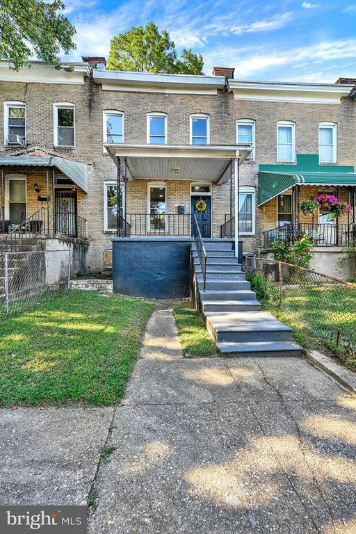 2828 BOARMAN AVE, Baltimore, MD 21215