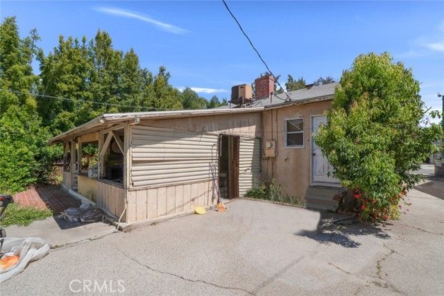 611 S Sparks Street, Burbank, CA 91506