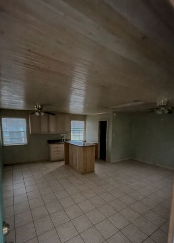 299 Private Road 2483, Hico, TX 76457