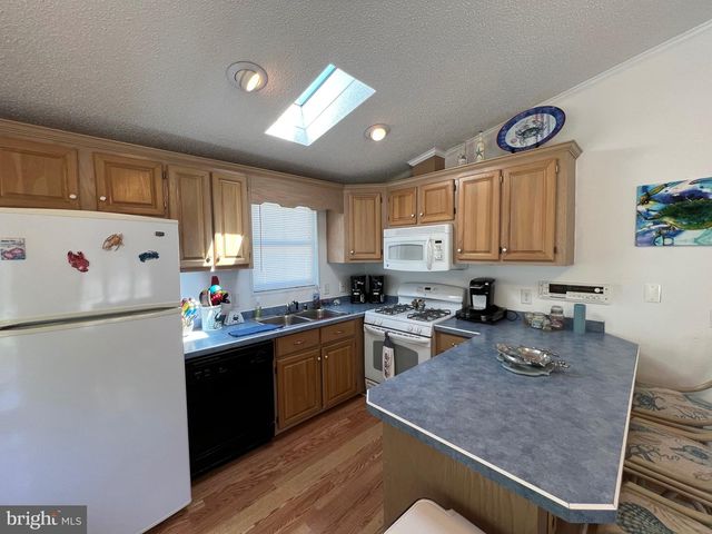 8318 S LONGBOAT WAY, Berlin, MD 21811