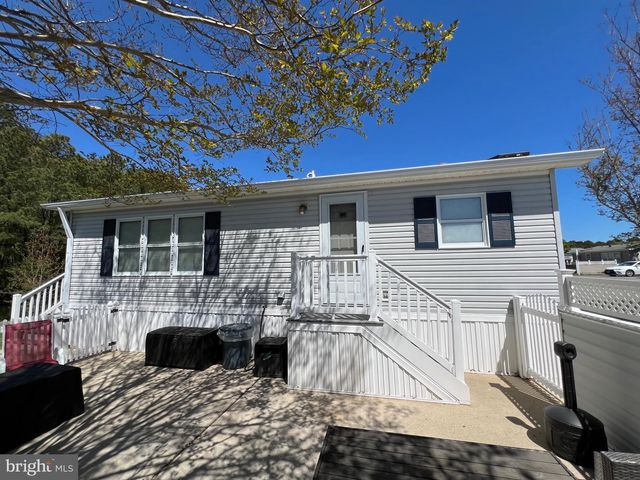 8318 S LONGBOAT WAY, Berlin, MD 21811