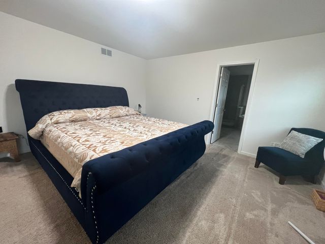 10193 California Street, Crown Point, IN 46307