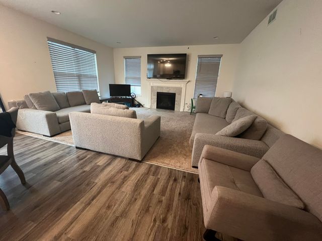 10193 California Street, Crown Point, IN 46307