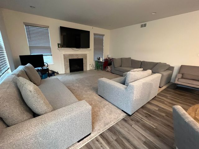 10193 California Street, Crown Point, IN 46307