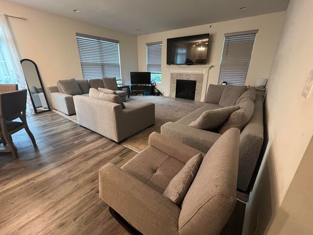 10193 California Street, Crown Point, IN 46307