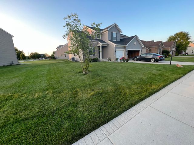 10193 California Street, Crown Point, IN 46307