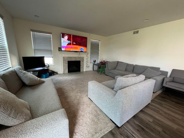 10193 California Street, Crown Point, IN 46307