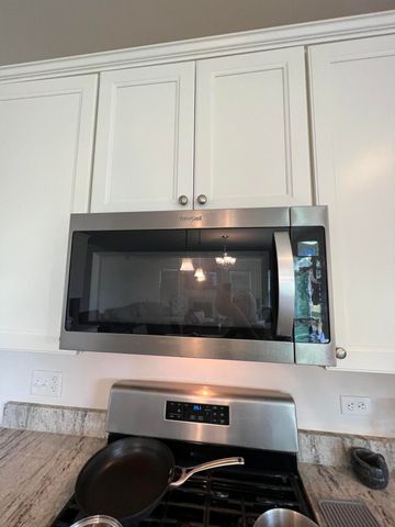10193 California Street, Crown Point, IN 46307