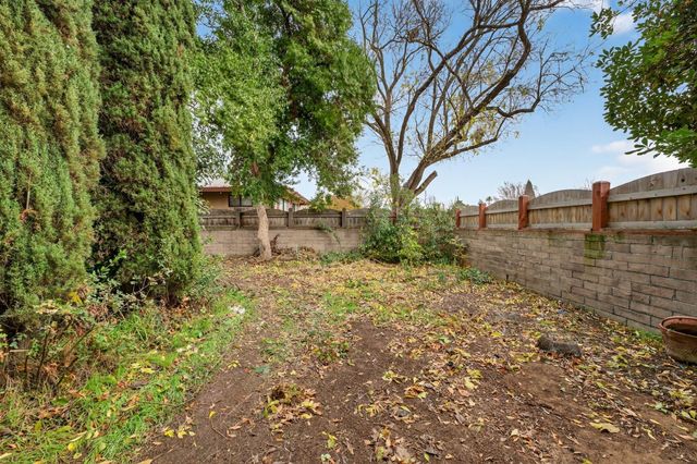 4601 Gibbons, Sacramento, CA 95821